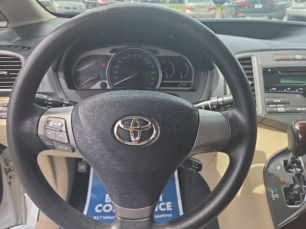 Toyota Venza LE 4D SUV FWD 4cyl 2009