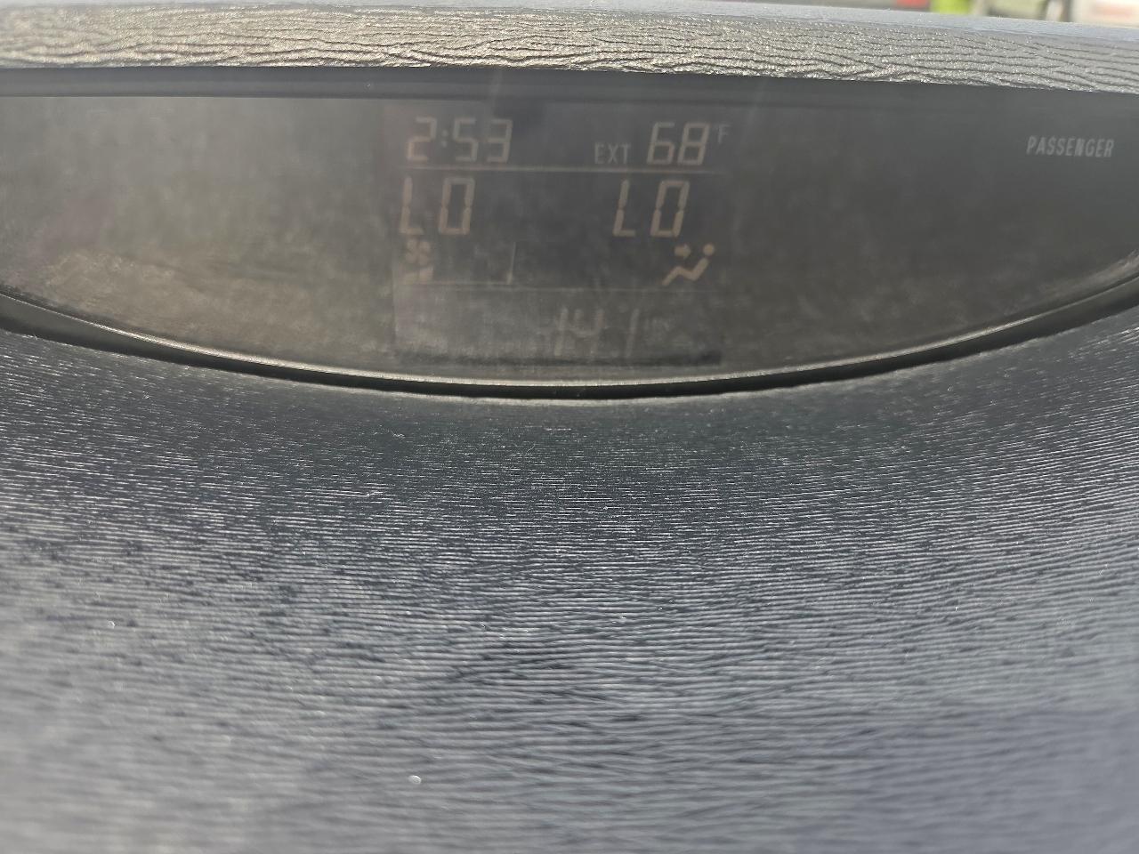Toyota Venza LE 4D SUV FWD 4cyl 2009