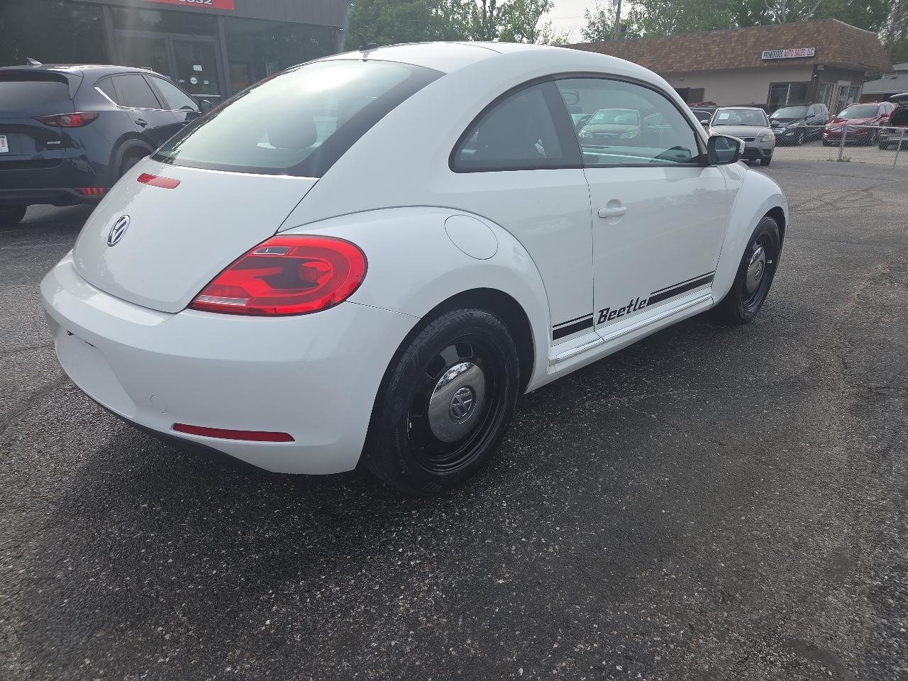 Volkswagen Beetle 2.5L 2012