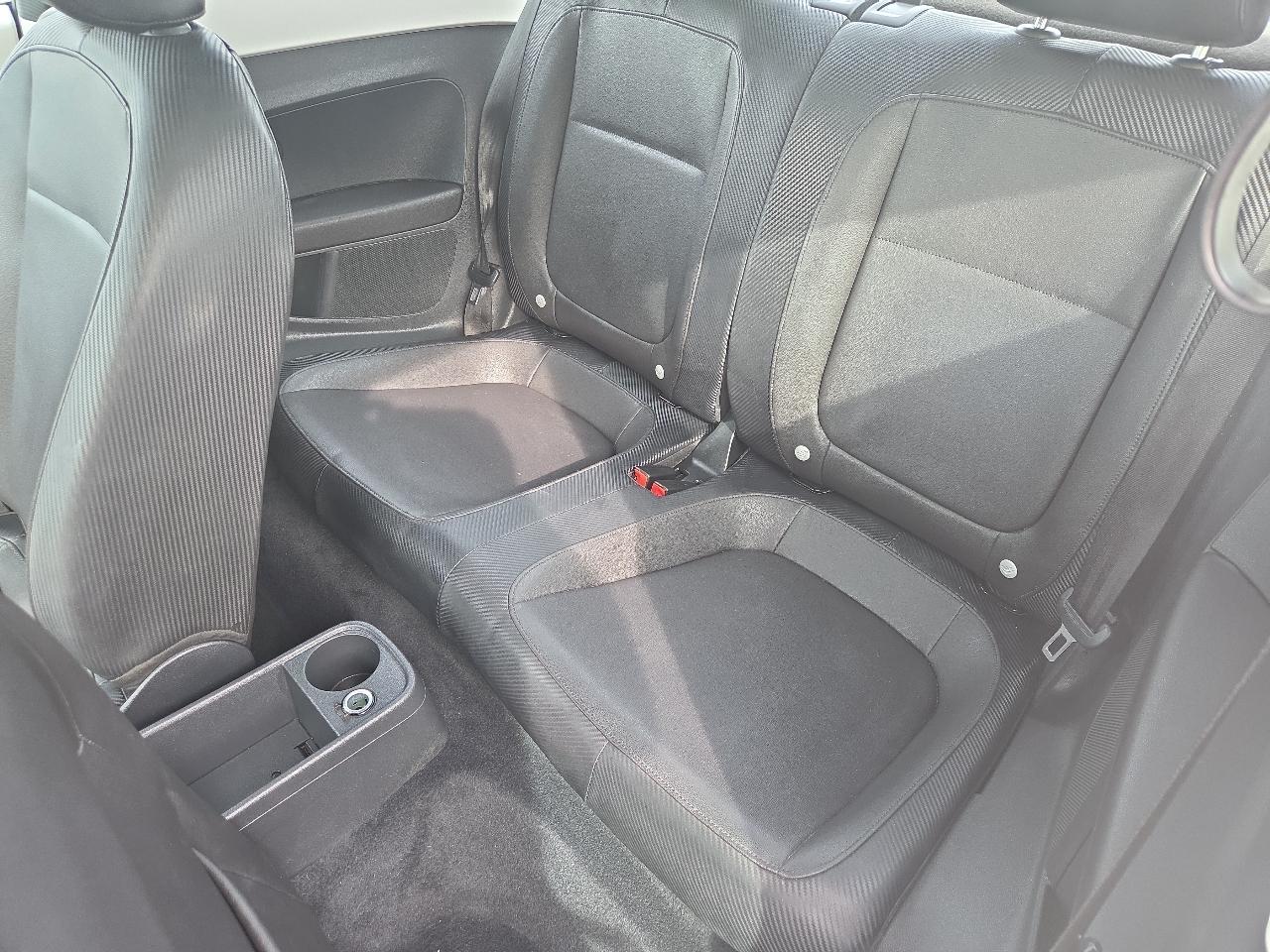 Volkswagen Beetle 2.5L 2012