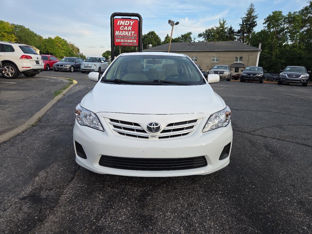 Toyota Corolla LE 4-Speed AT 2013
