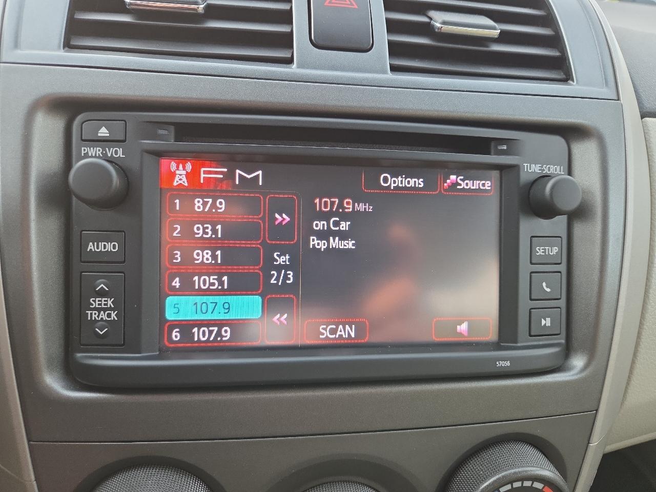 Toyota Corolla LE 4-Speed AT 2013