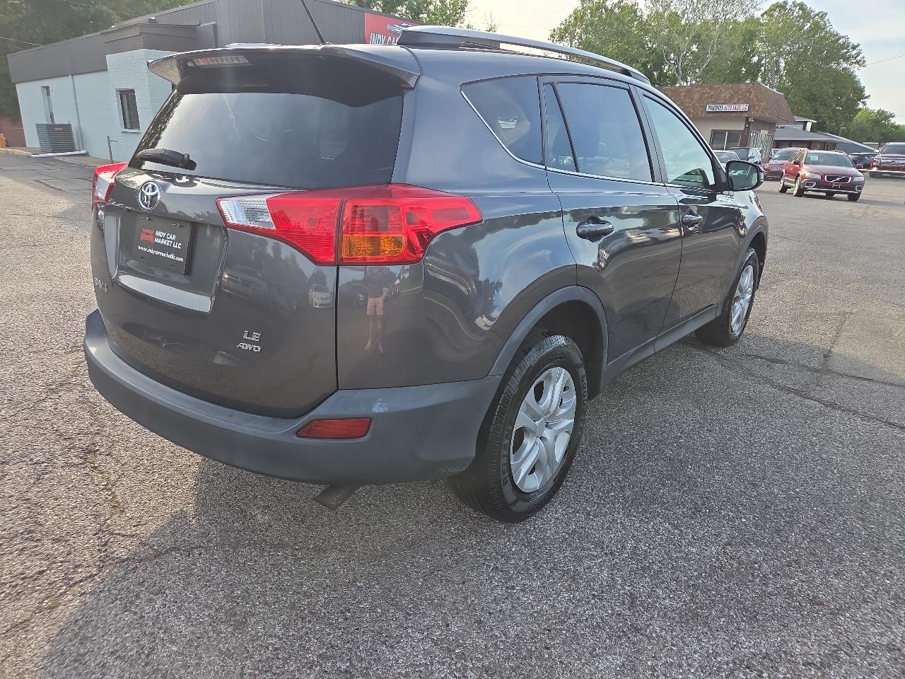 Toyota RAV4 LE AWD 2013