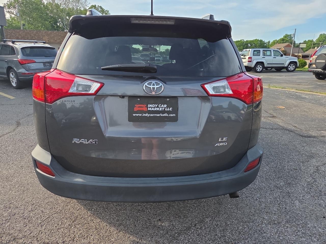 Toyota RAV4 LE AWD 2013