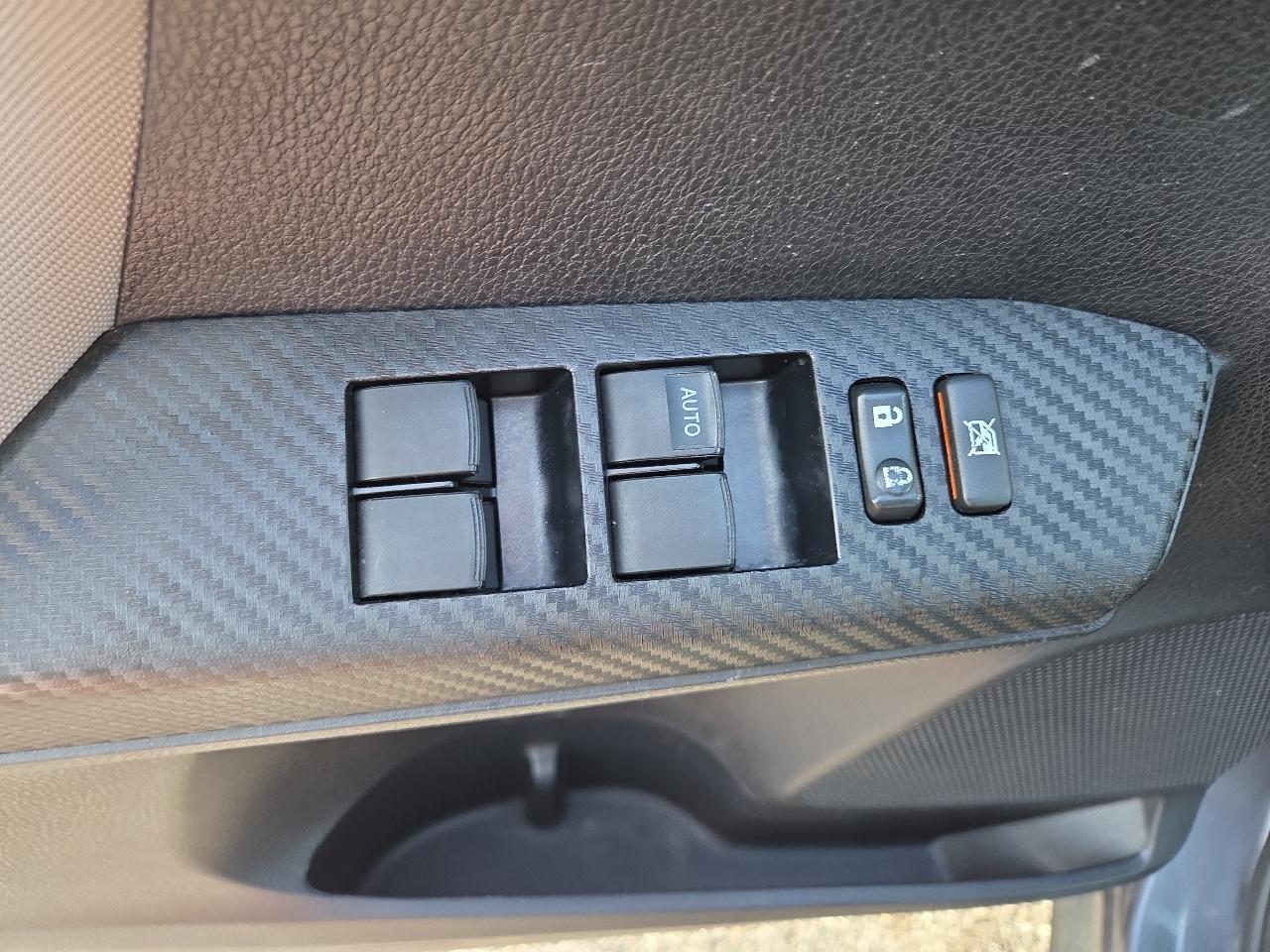 Toyota RAV4 LE AWD 2013