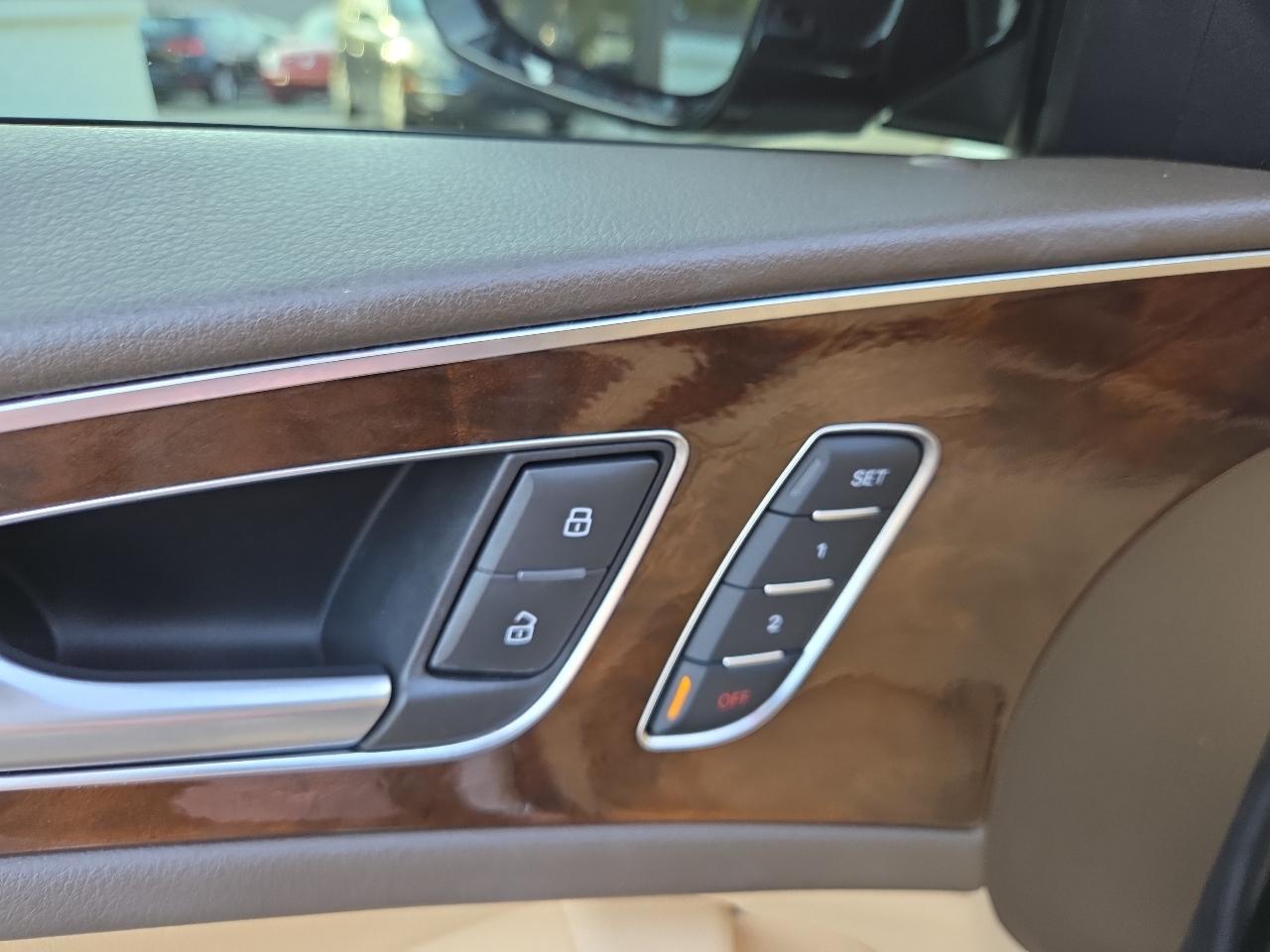 Audi A6  2014