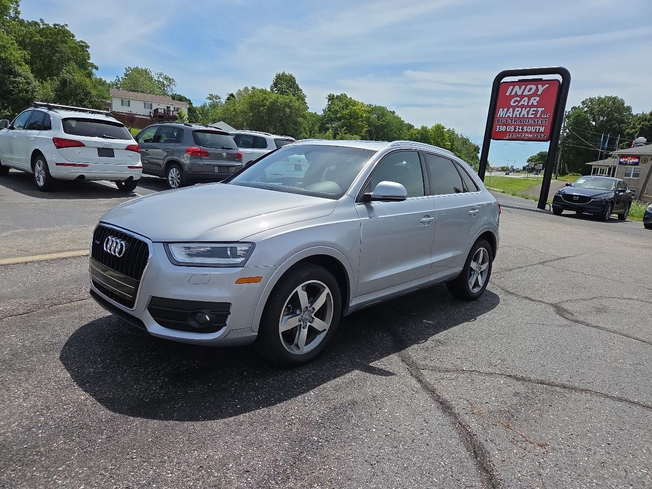 Audi Q3 2.0T quattro Premium Plus 2015