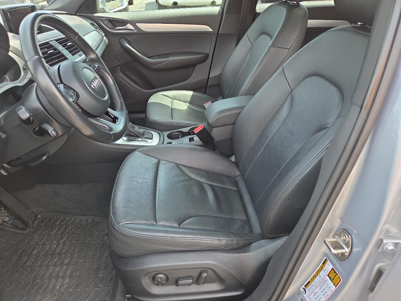 Audi Q3 2.0T quattro Premium Plus 2015