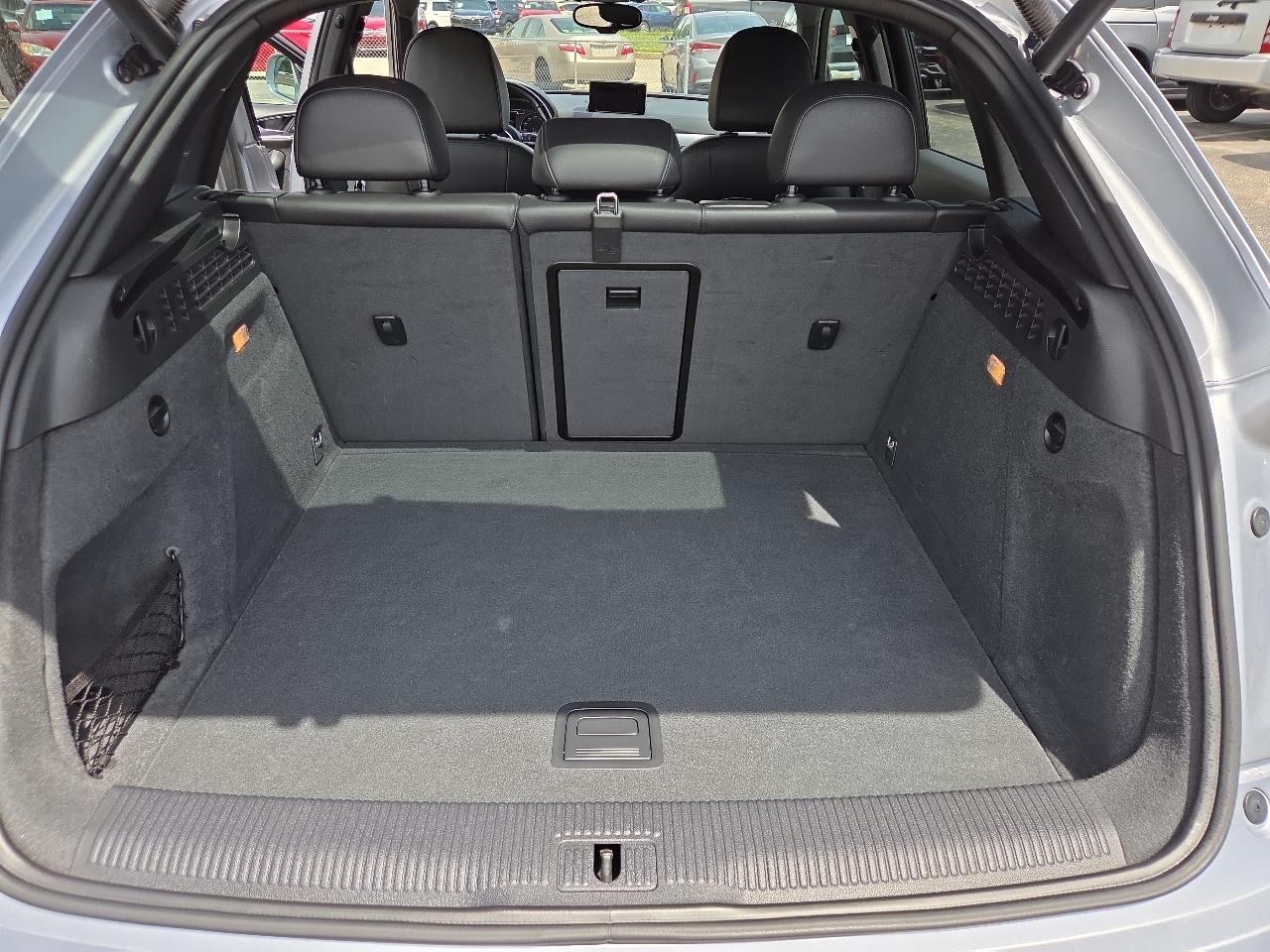 Audi Q3 2.0T quattro Premium Plus 2015