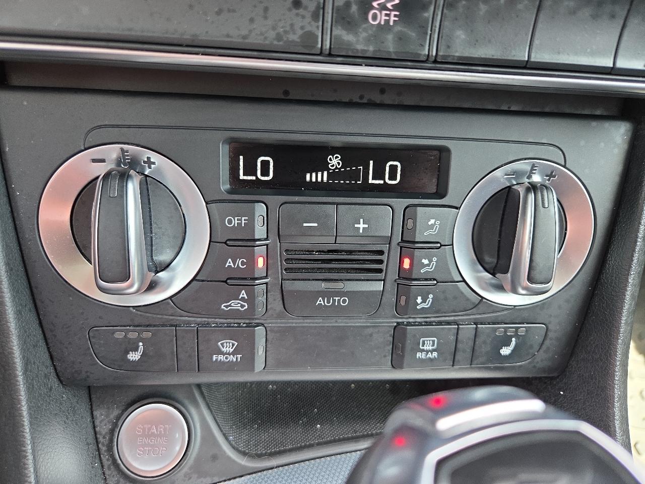Audi Q3 2.0T quattro Premium Plus 2015