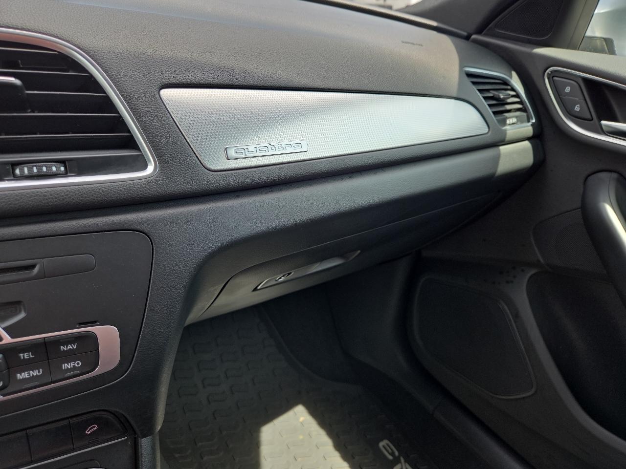 Audi Q3 2.0T quattro Premium Plus 2015