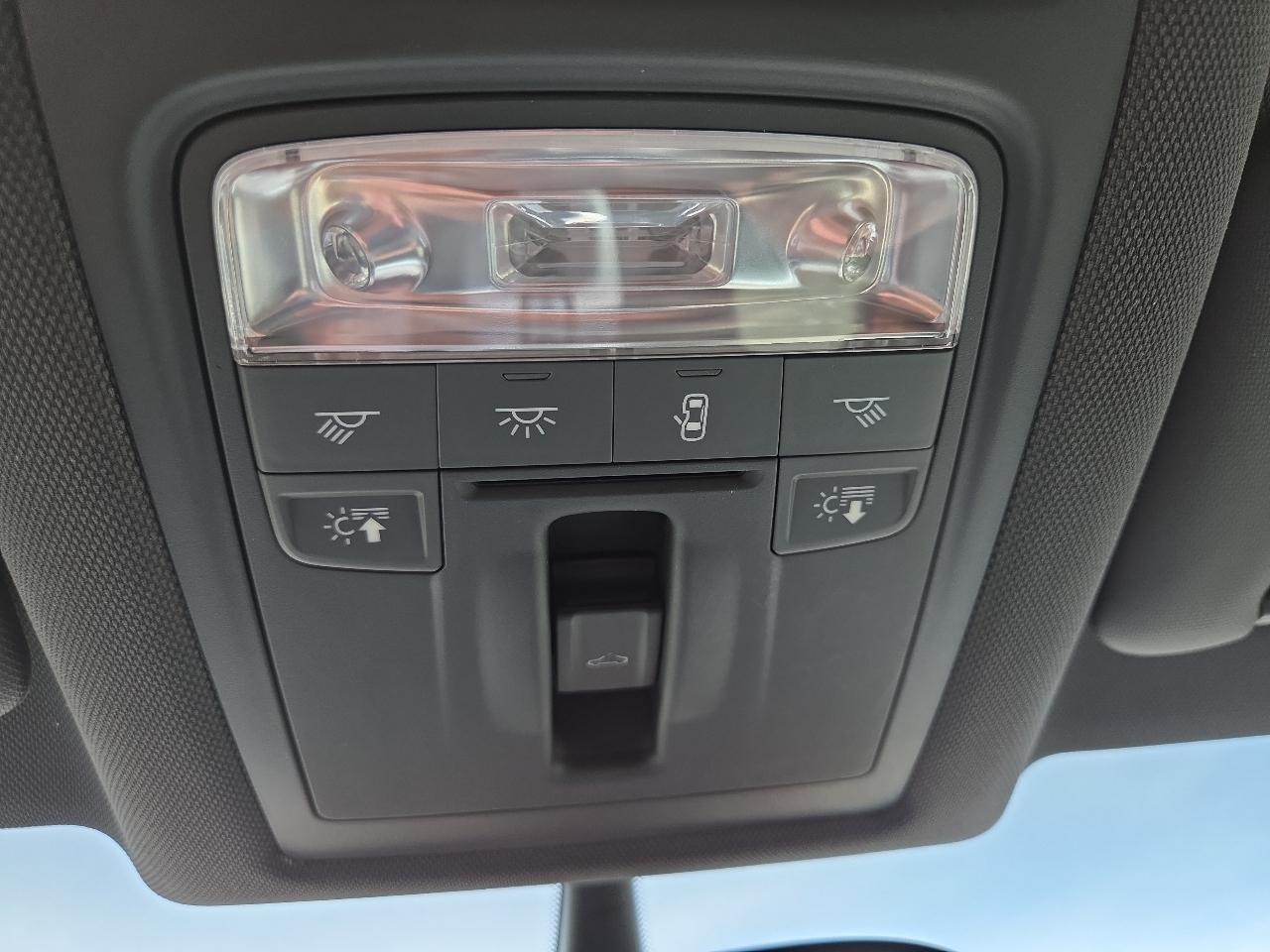 Audi Q3 2.0T quattro Premium Plus 2015