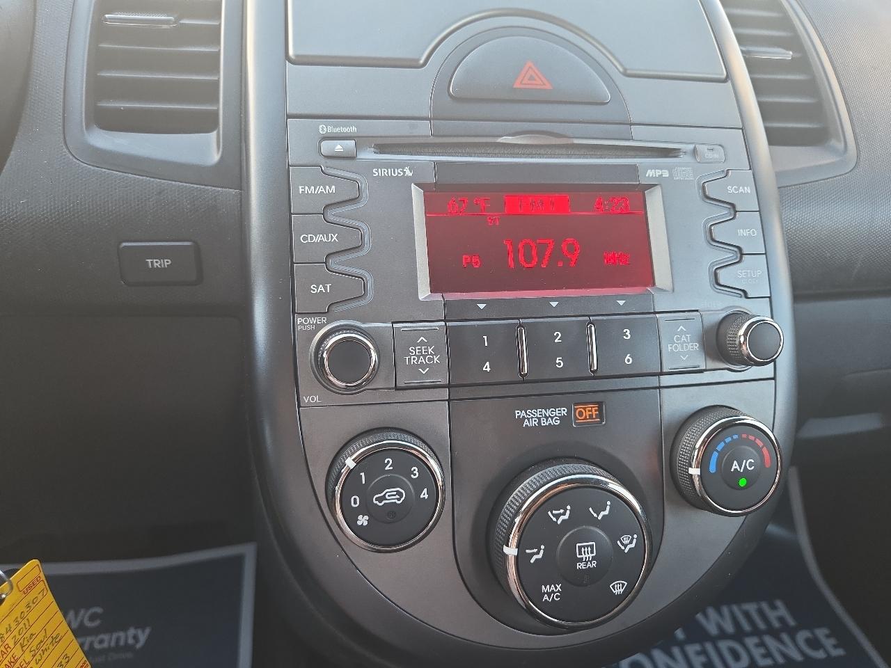 Kia Soul + 2011