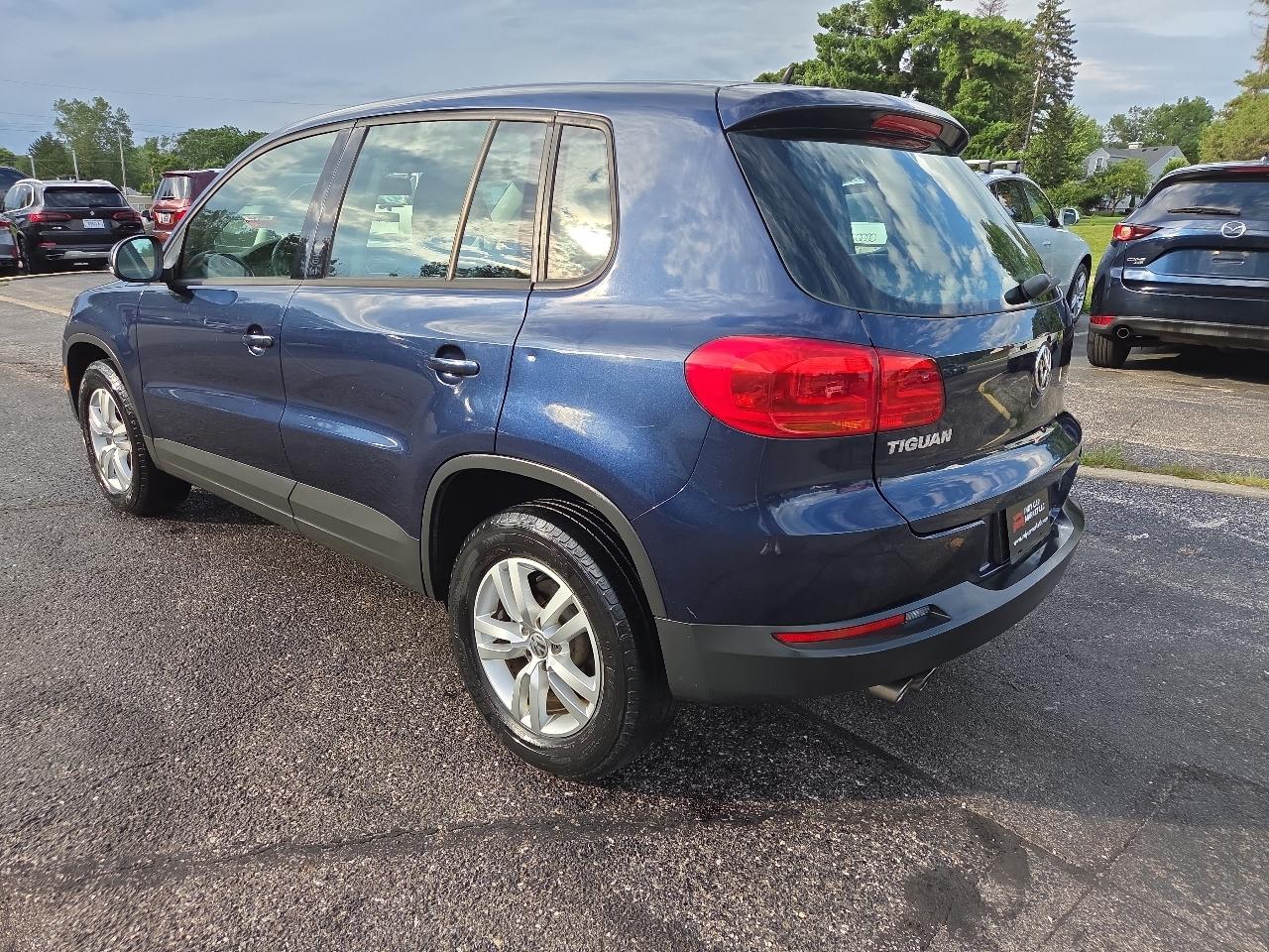 Volkswagen Tiguan S 2014