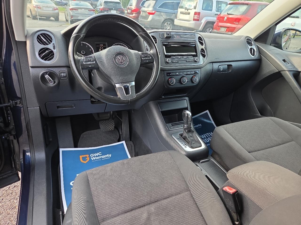 Volkswagen Tiguan S 2014