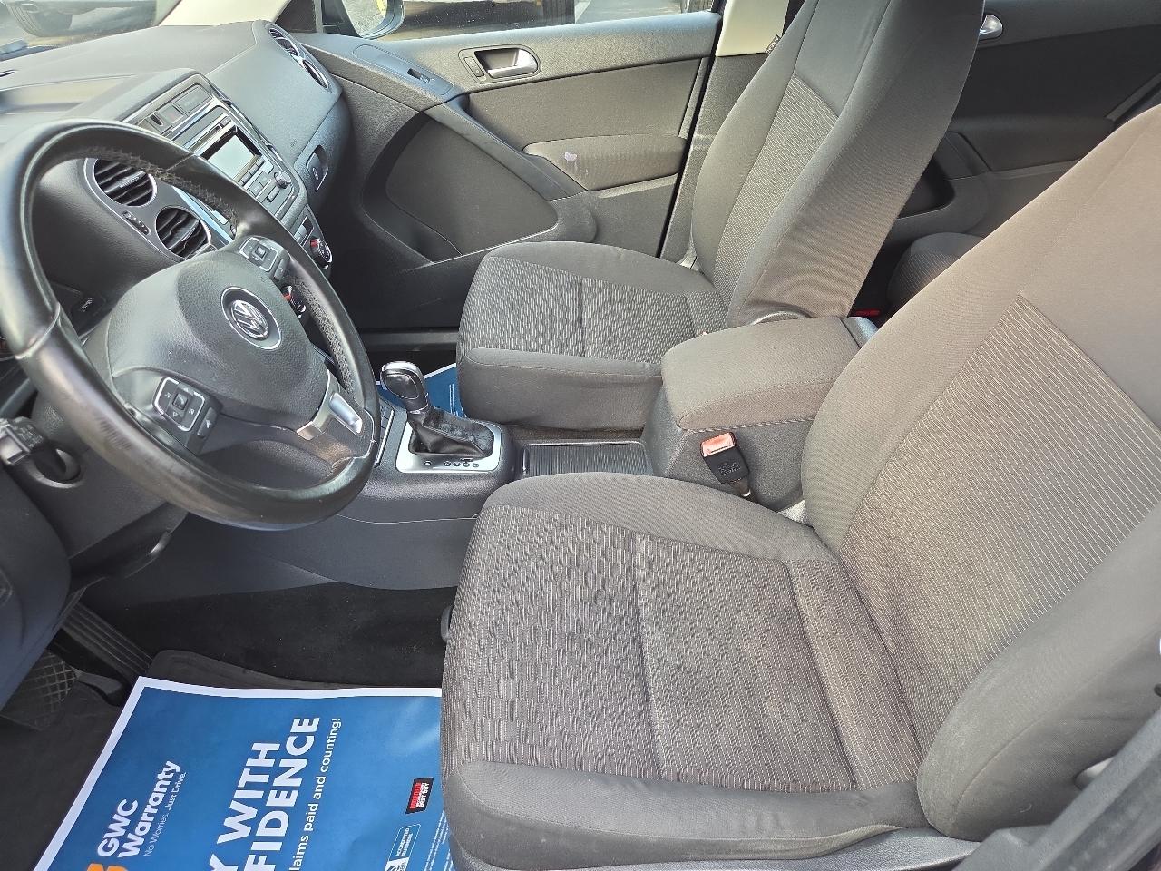 Volkswagen Tiguan S 2014