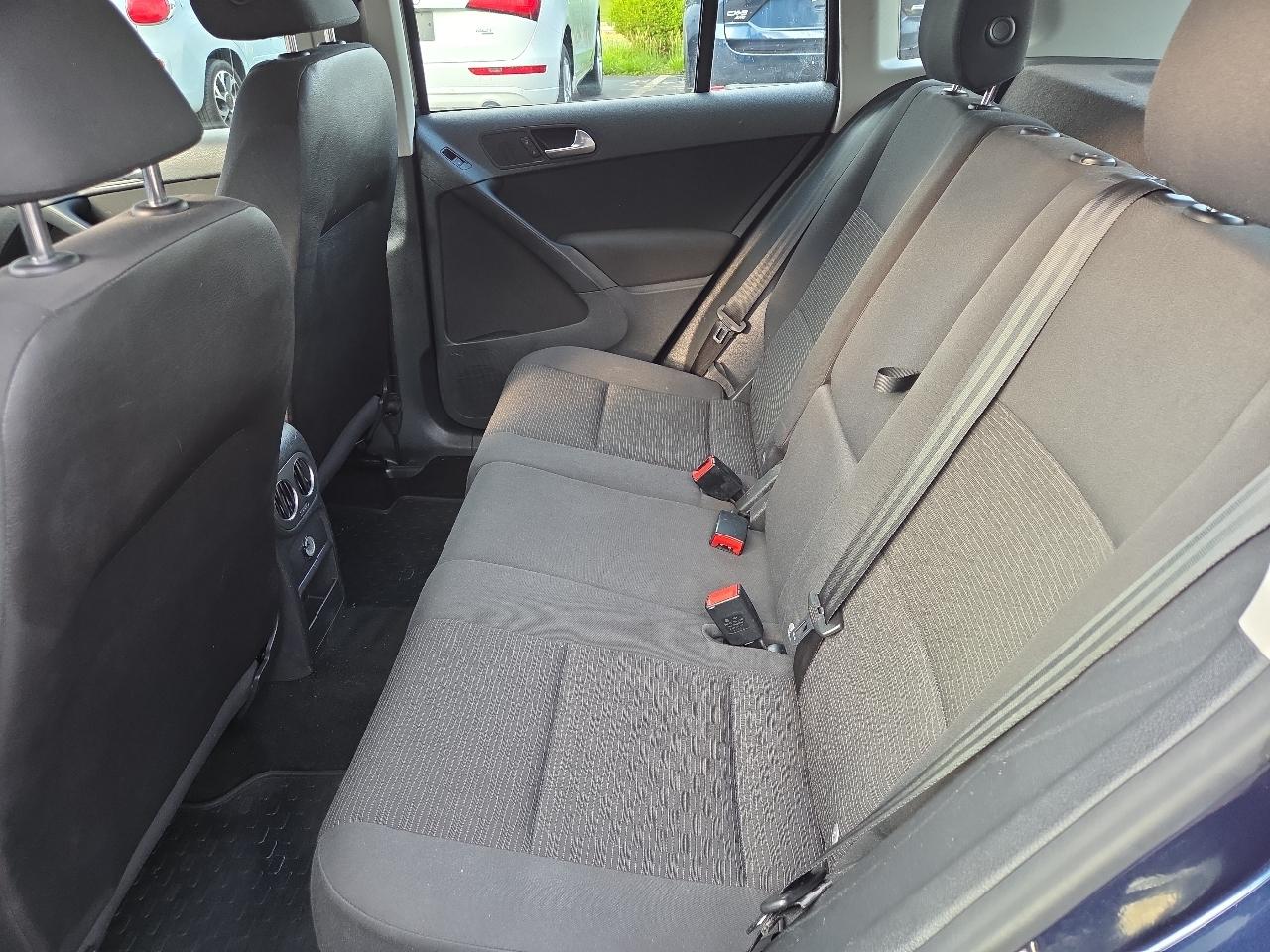 Volkswagen Tiguan S 2014