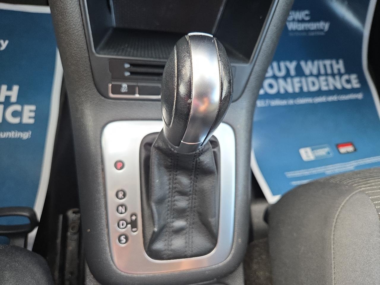 Volkswagen Tiguan S 2014