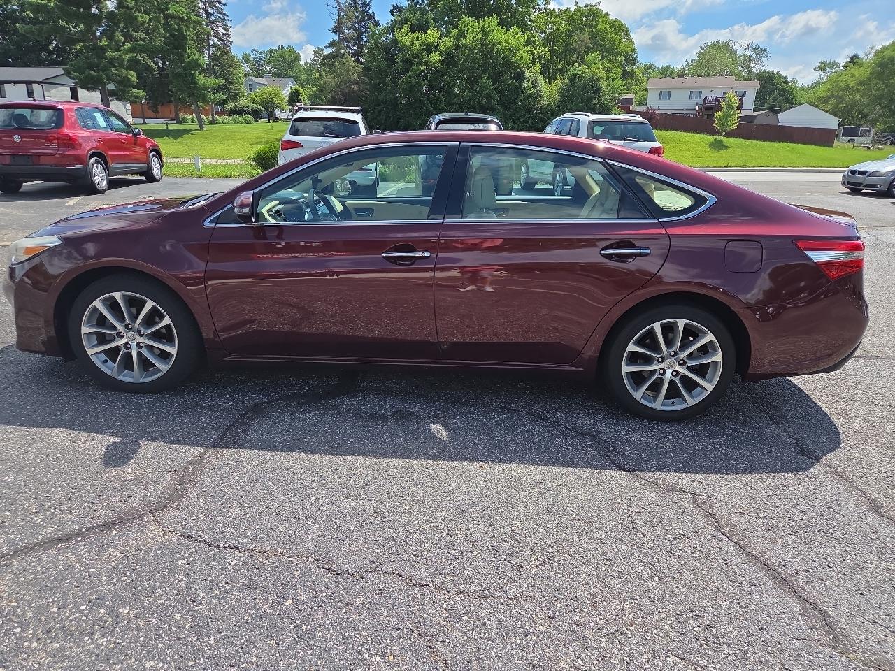 Toyota Avalon XLE Premium 2014