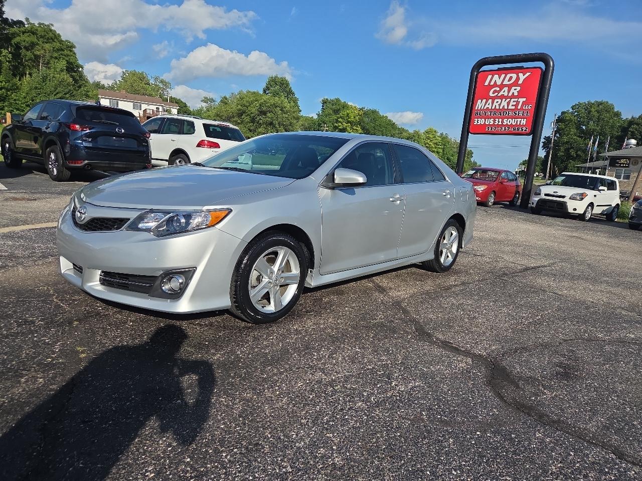 Toyota Camry SE 2012