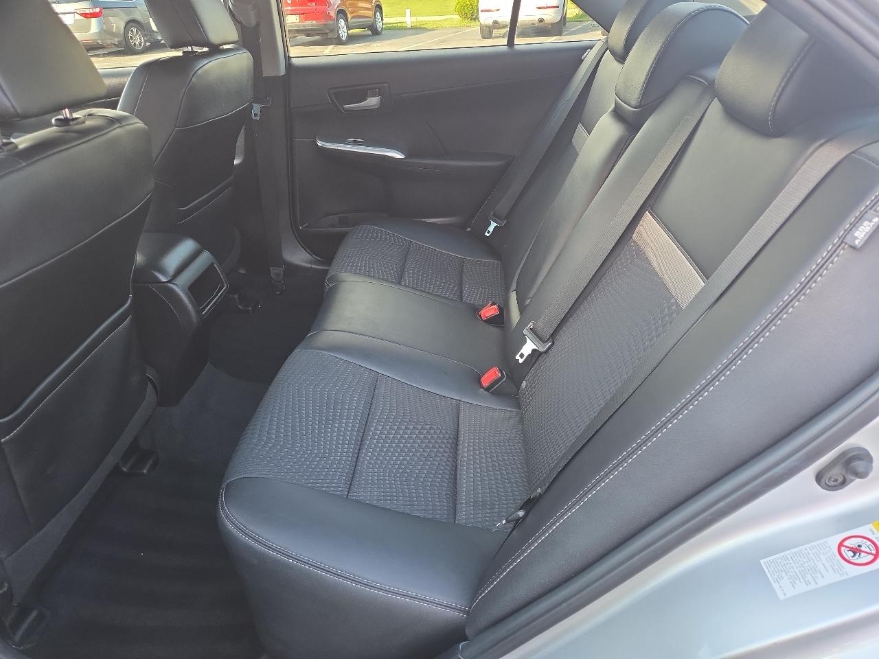Toyota Camry SE 2012