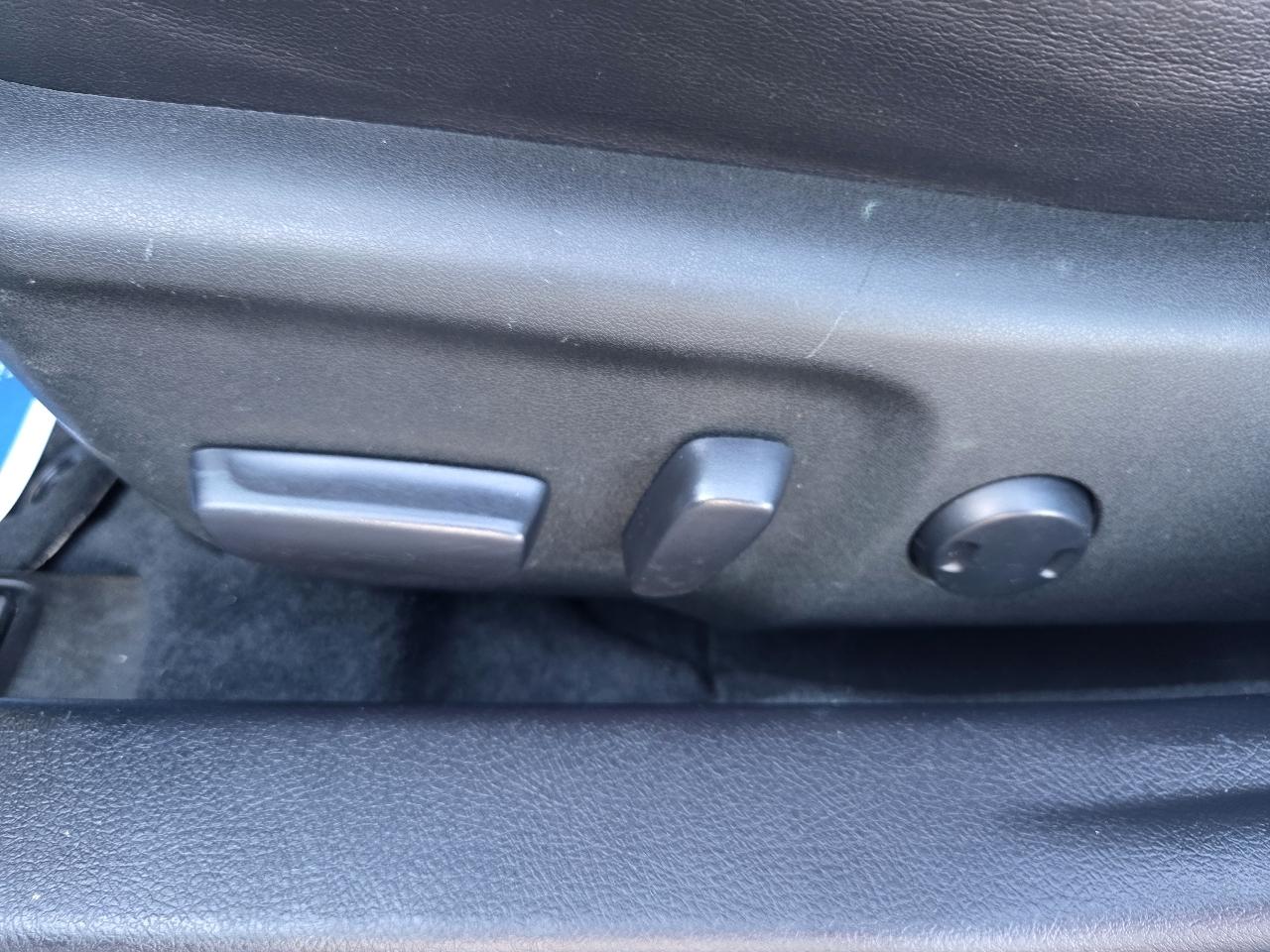 Toyota Camry SE 2012