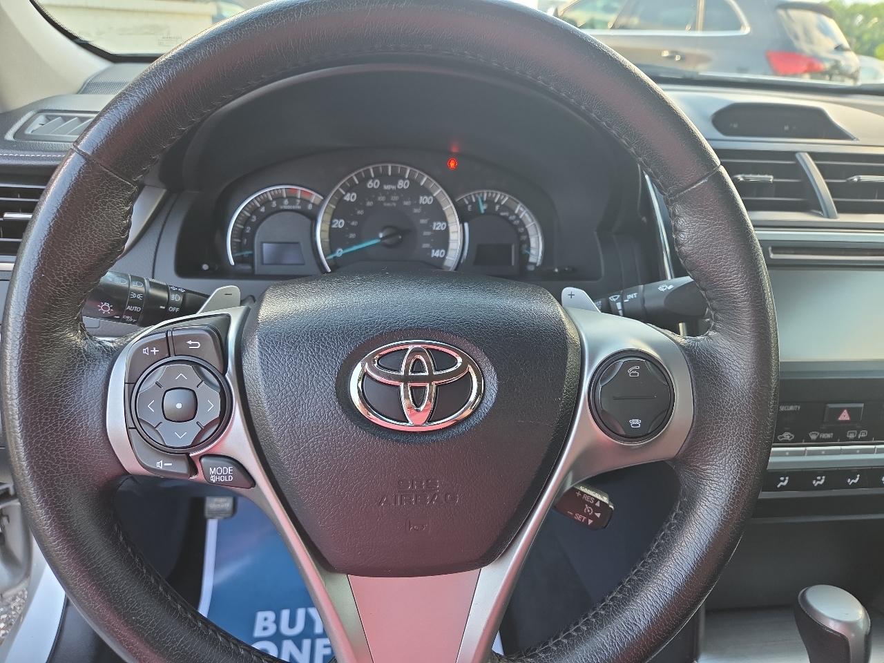 Toyota Camry SE 2012