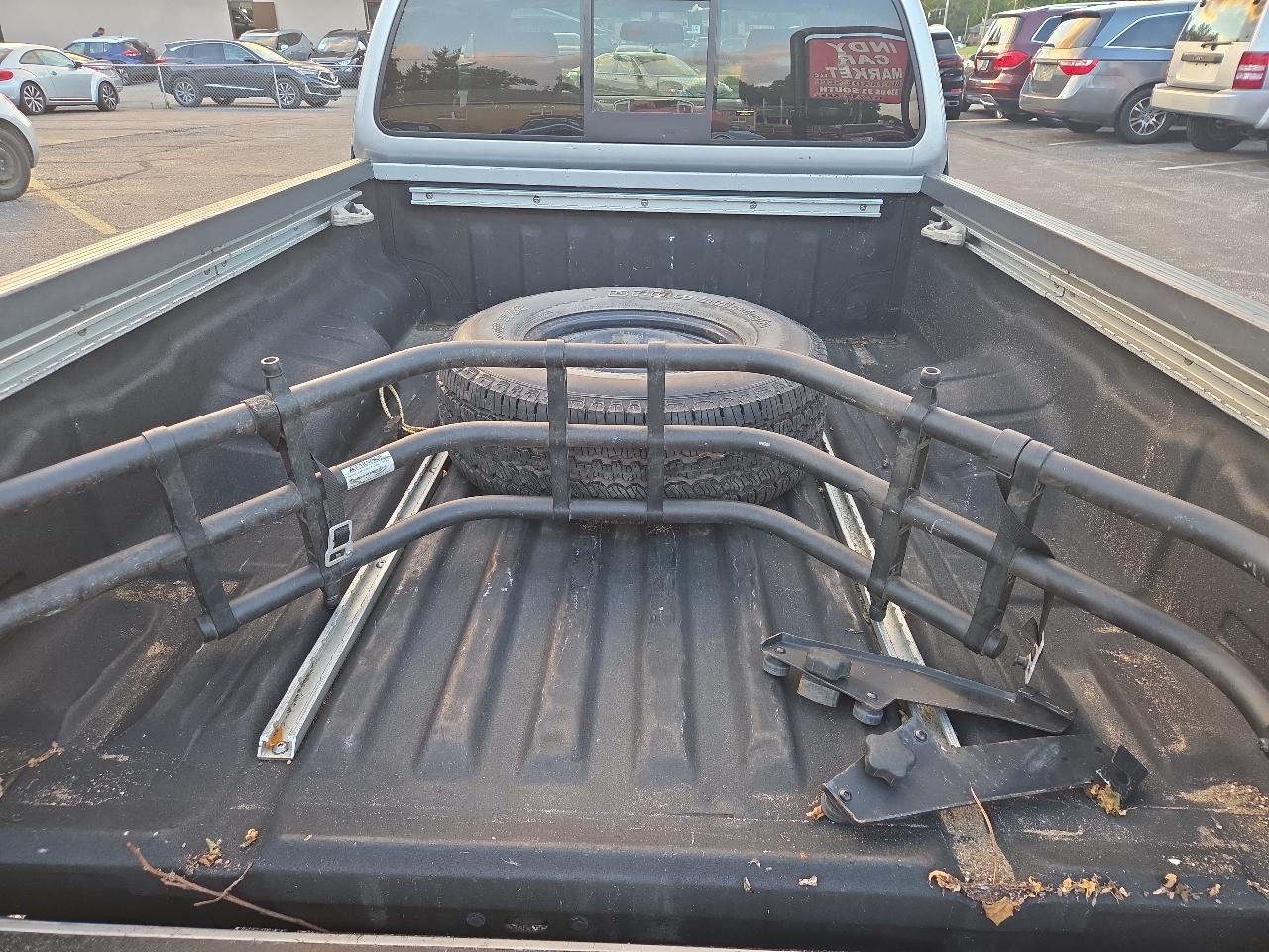 Nissan Frontier SV V6 King Cab 4WD 2012