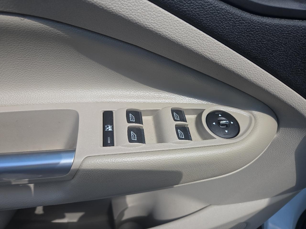 Ford Escape SEL 4WD 2013