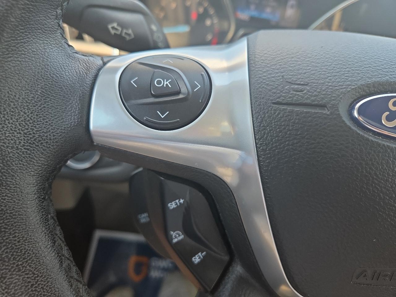 Ford Escape SEL 4WD 2013