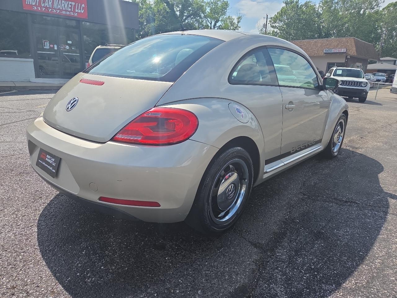 Volkswagen Beetle 2.5L 2012