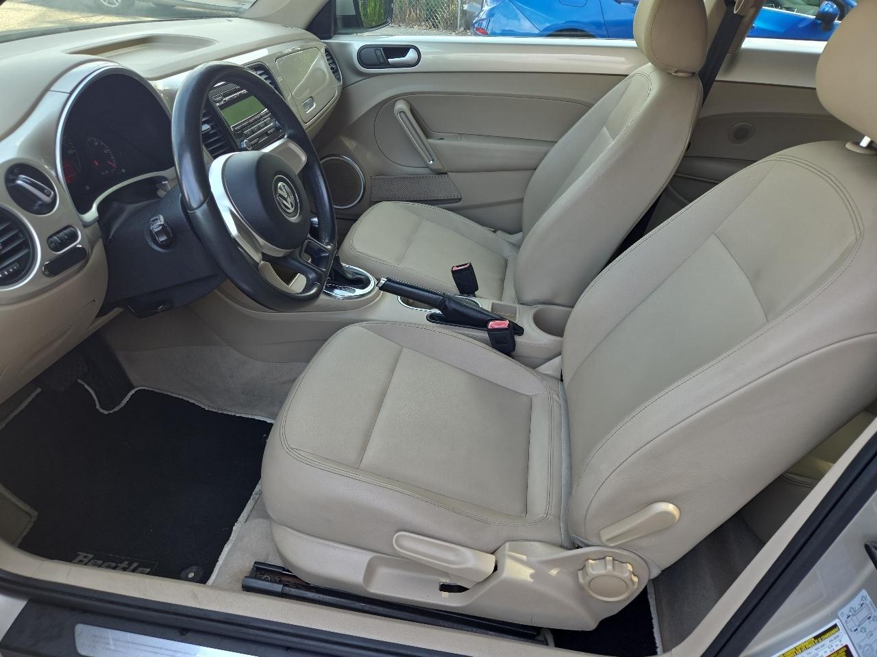 Volkswagen Beetle 2.5L 2012