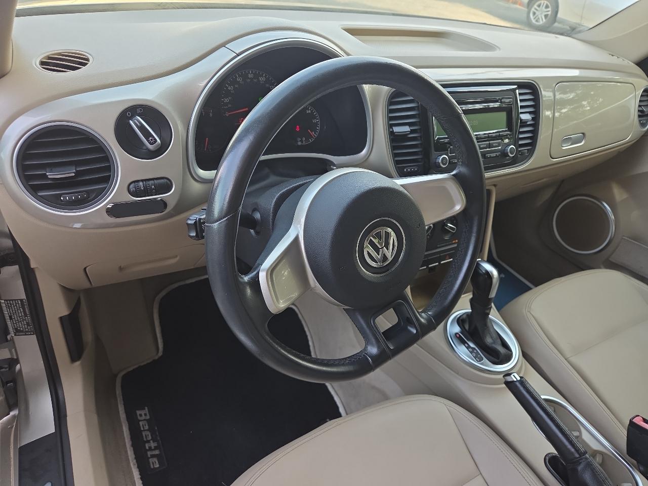 Volkswagen Beetle 2.5L 2012