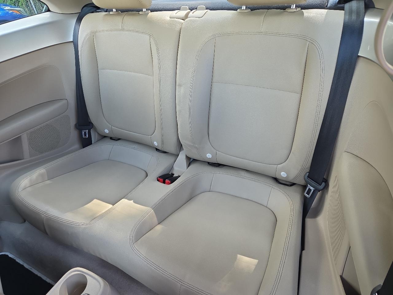 Volkswagen Beetle 2.5L 2012