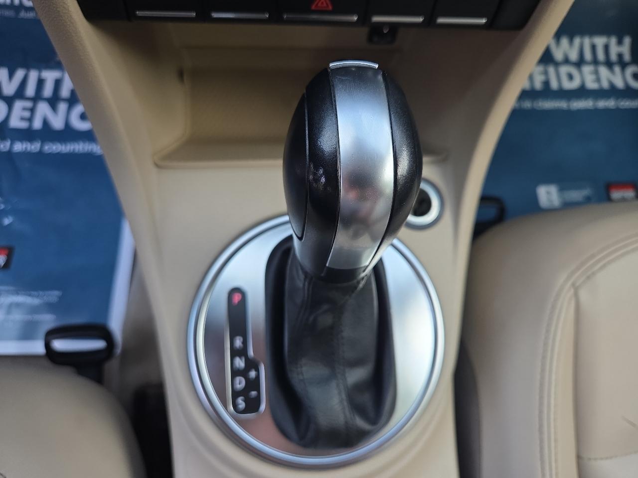 Volkswagen Beetle 2.5L 2012
