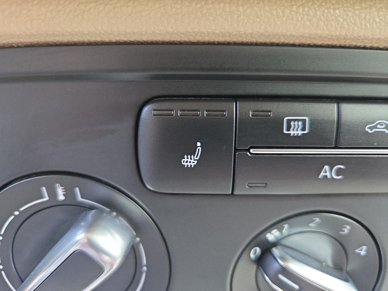Volkswagen Beetle 2.5L 2012