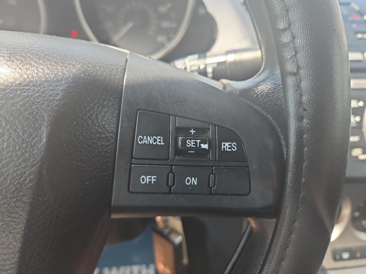 Mazda MAZDA3 i Touring 4-door 2011