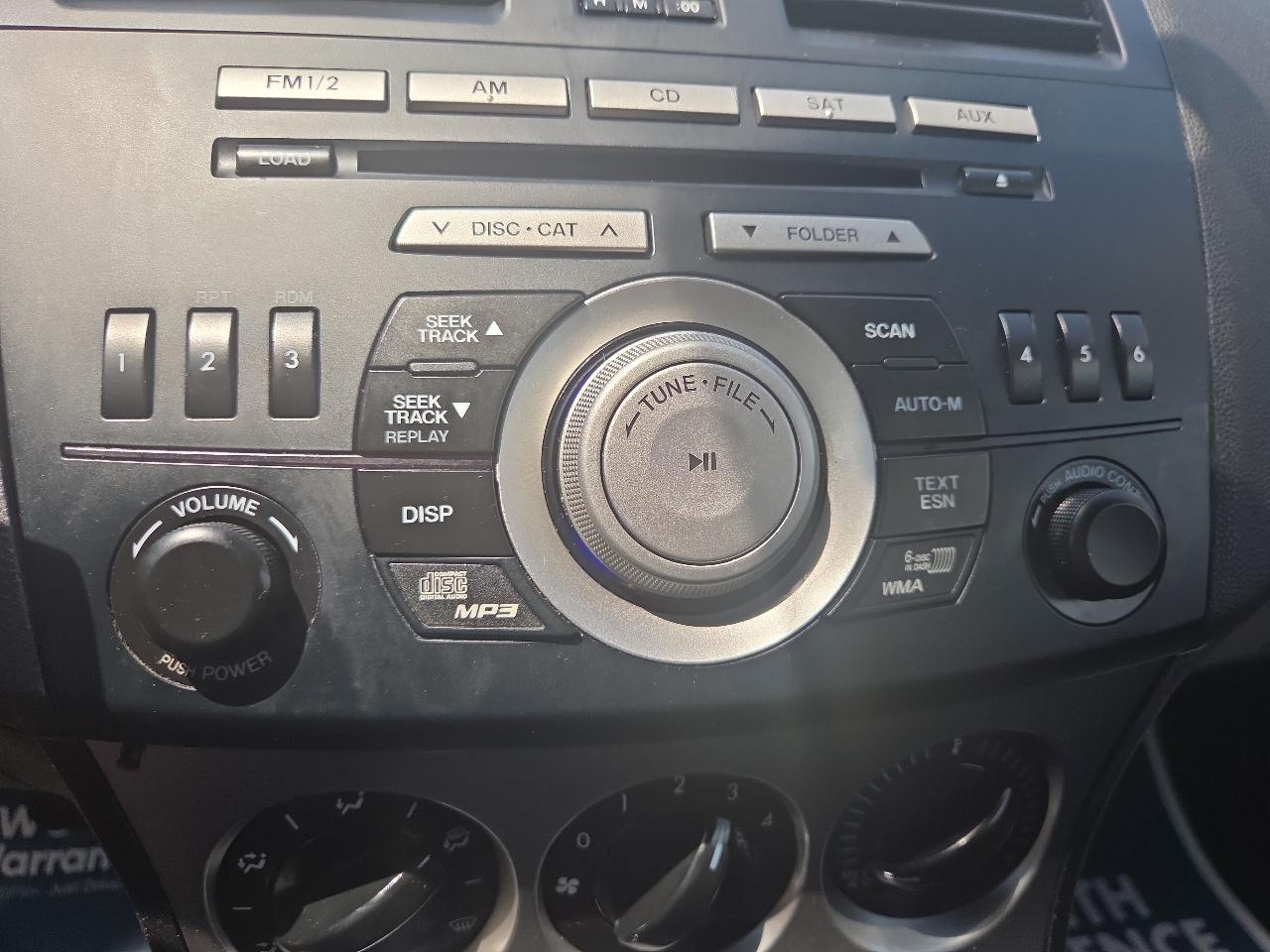 Mazda MAZDA3 i Touring 4-door 2011