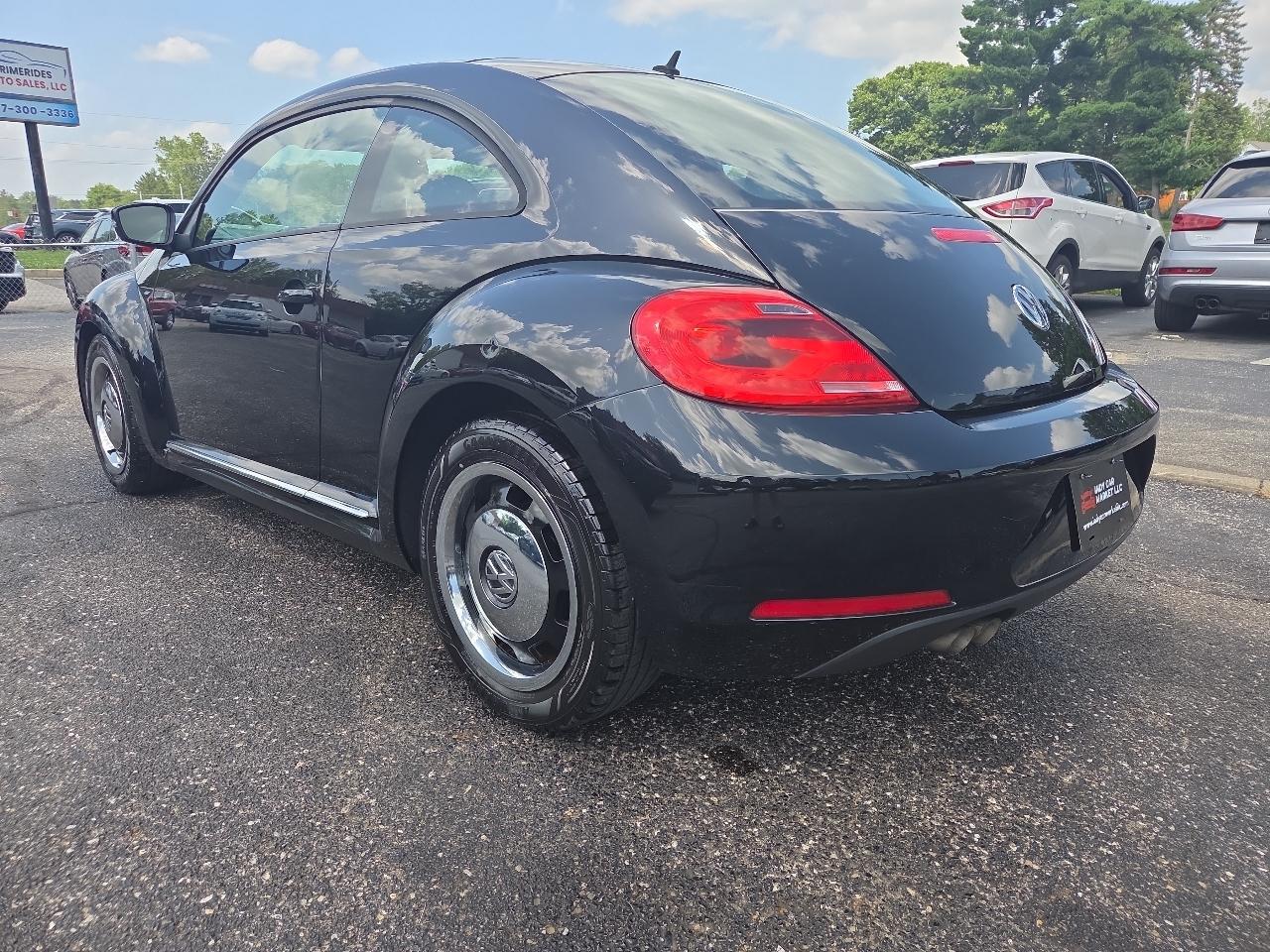 Volkswagen Beetle 2.5L 2012