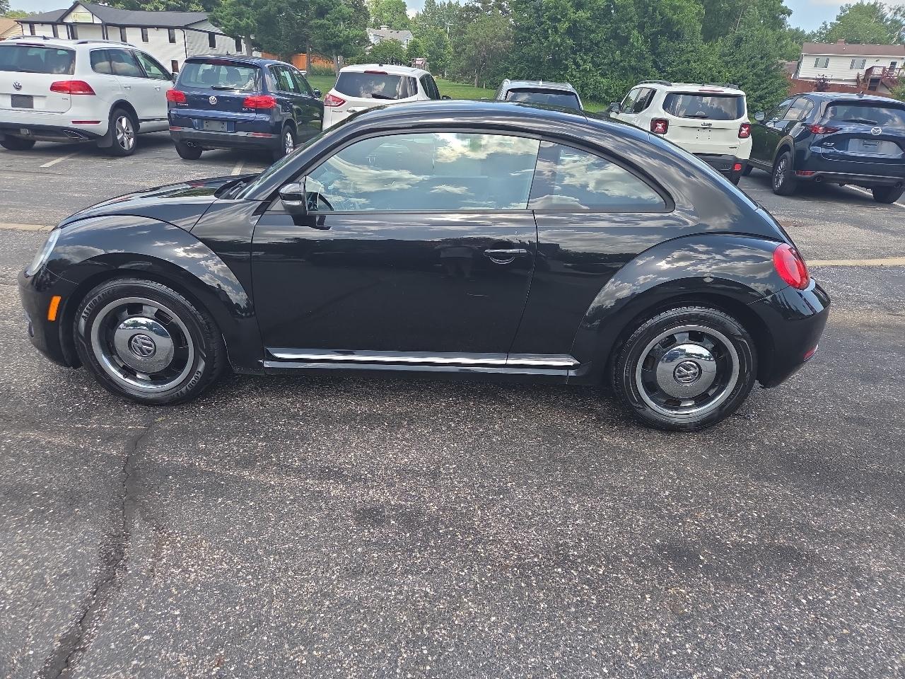 Volkswagen Beetle 2.5L 2012