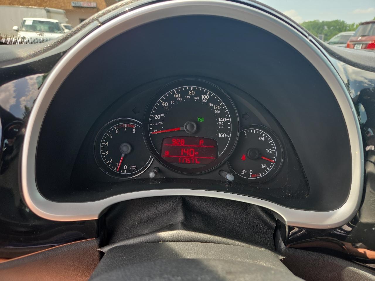 Volkswagen Beetle 2.5L 2012