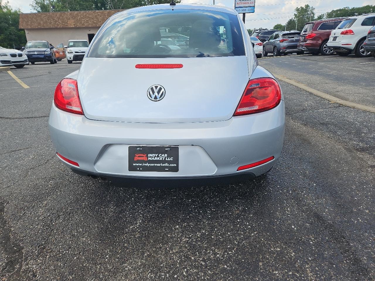 Volkswagen Beetle 2.5L 2012