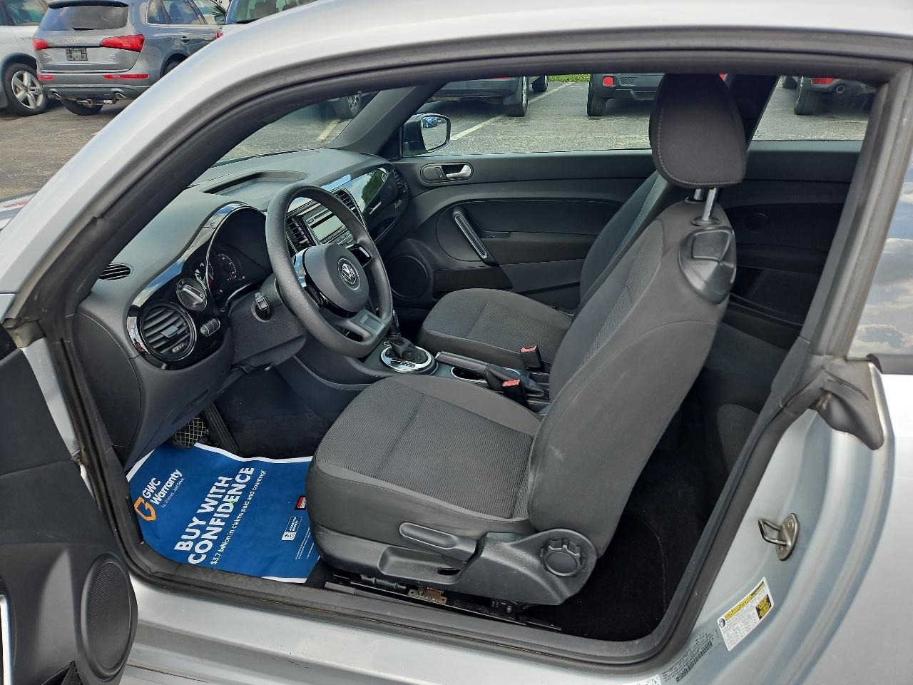 Volkswagen Beetle 2.5L 2012