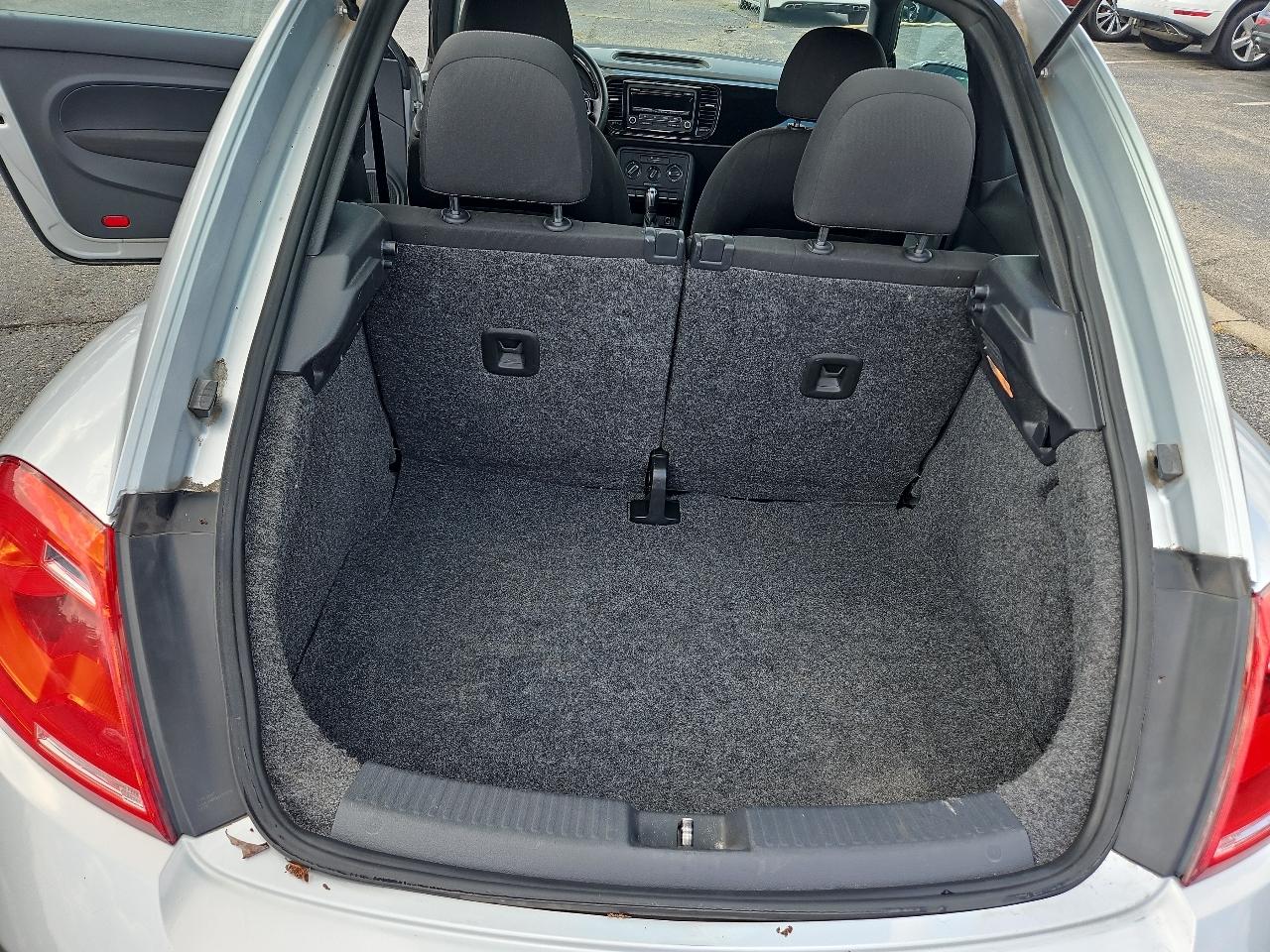 Volkswagen Beetle 2.5L 2012
