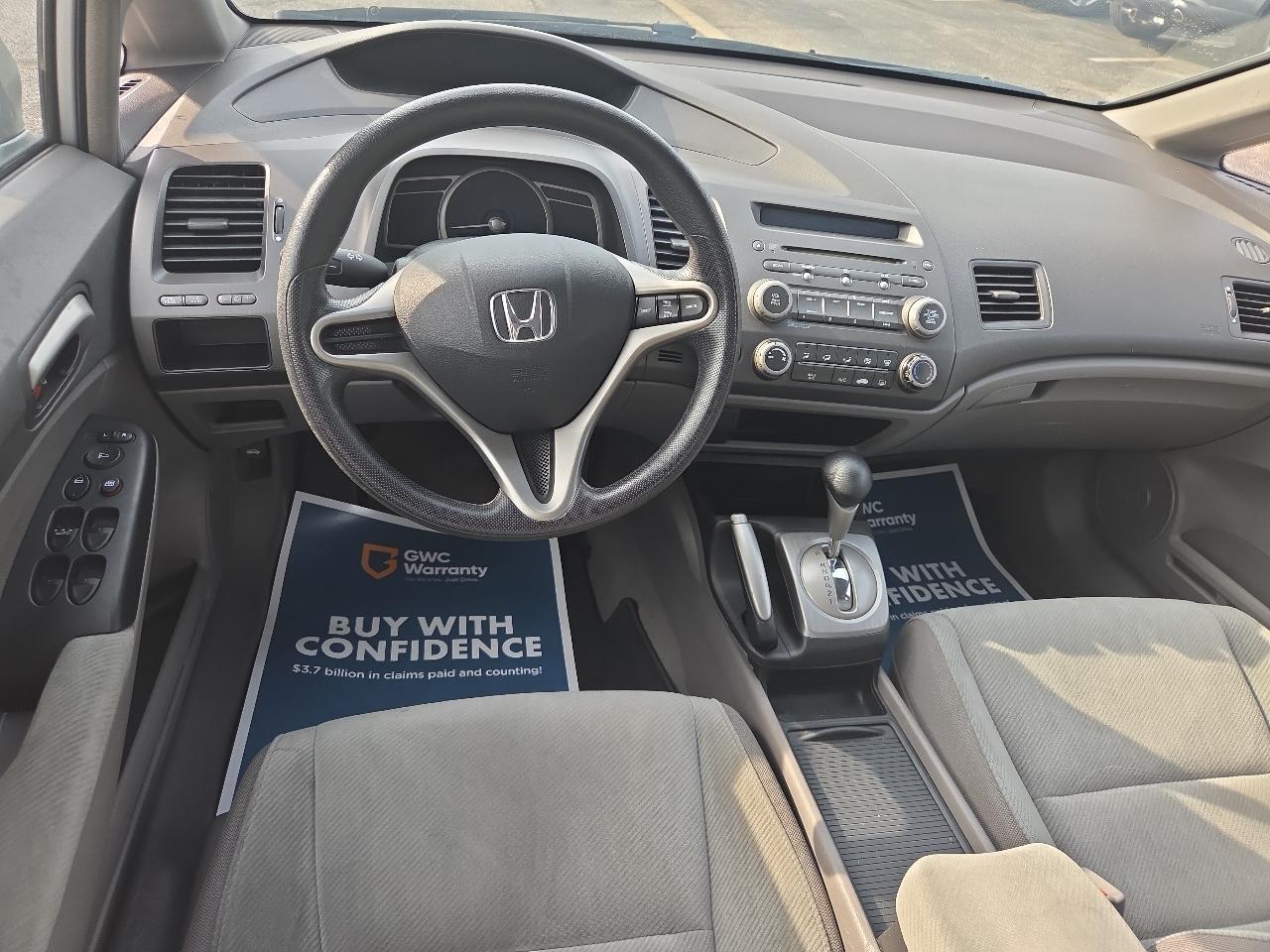 Honda Civic LX Sedan 5-Speed AT 2011