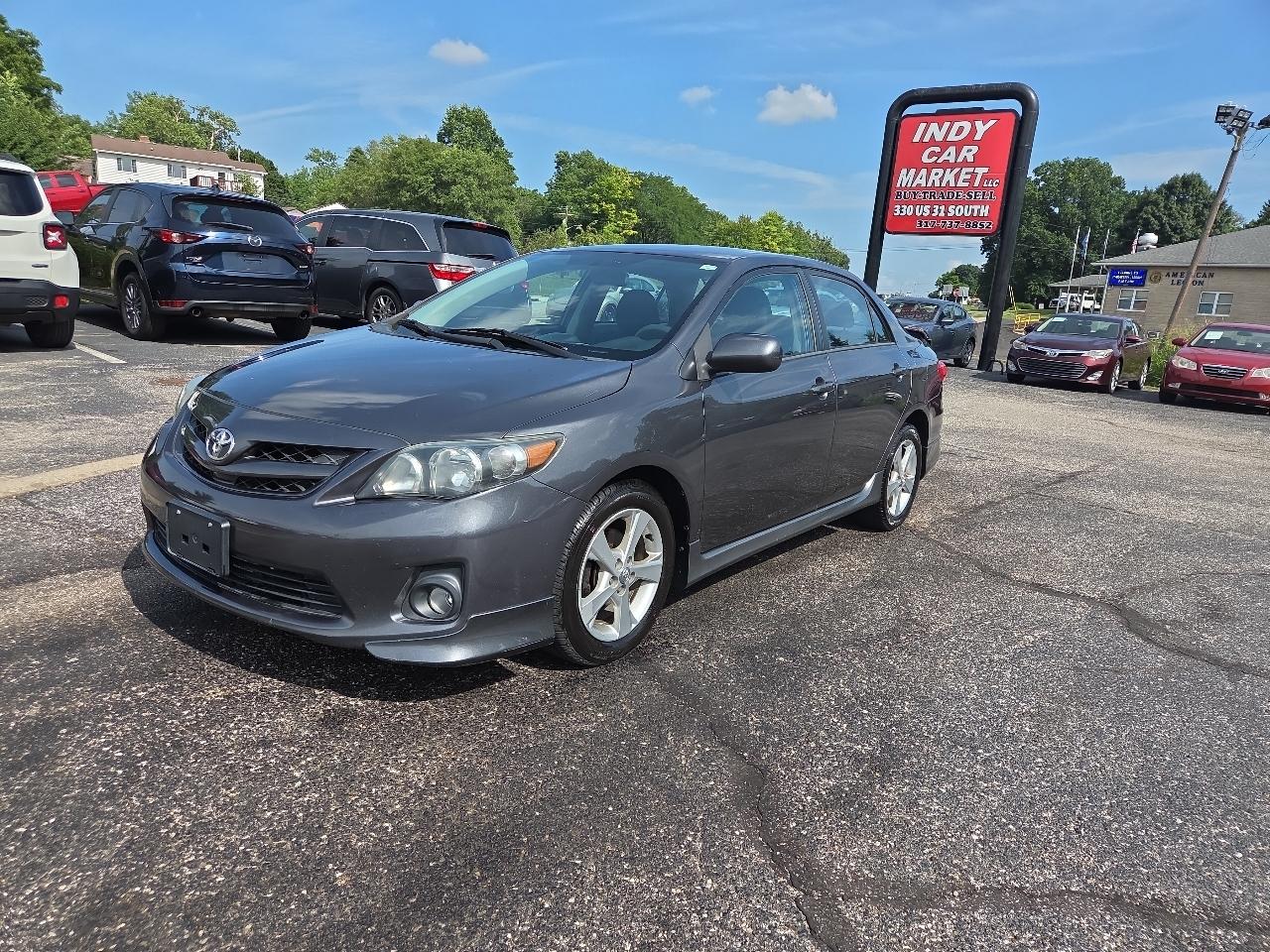 Toyota Corolla S 4-Speed AT 2013
