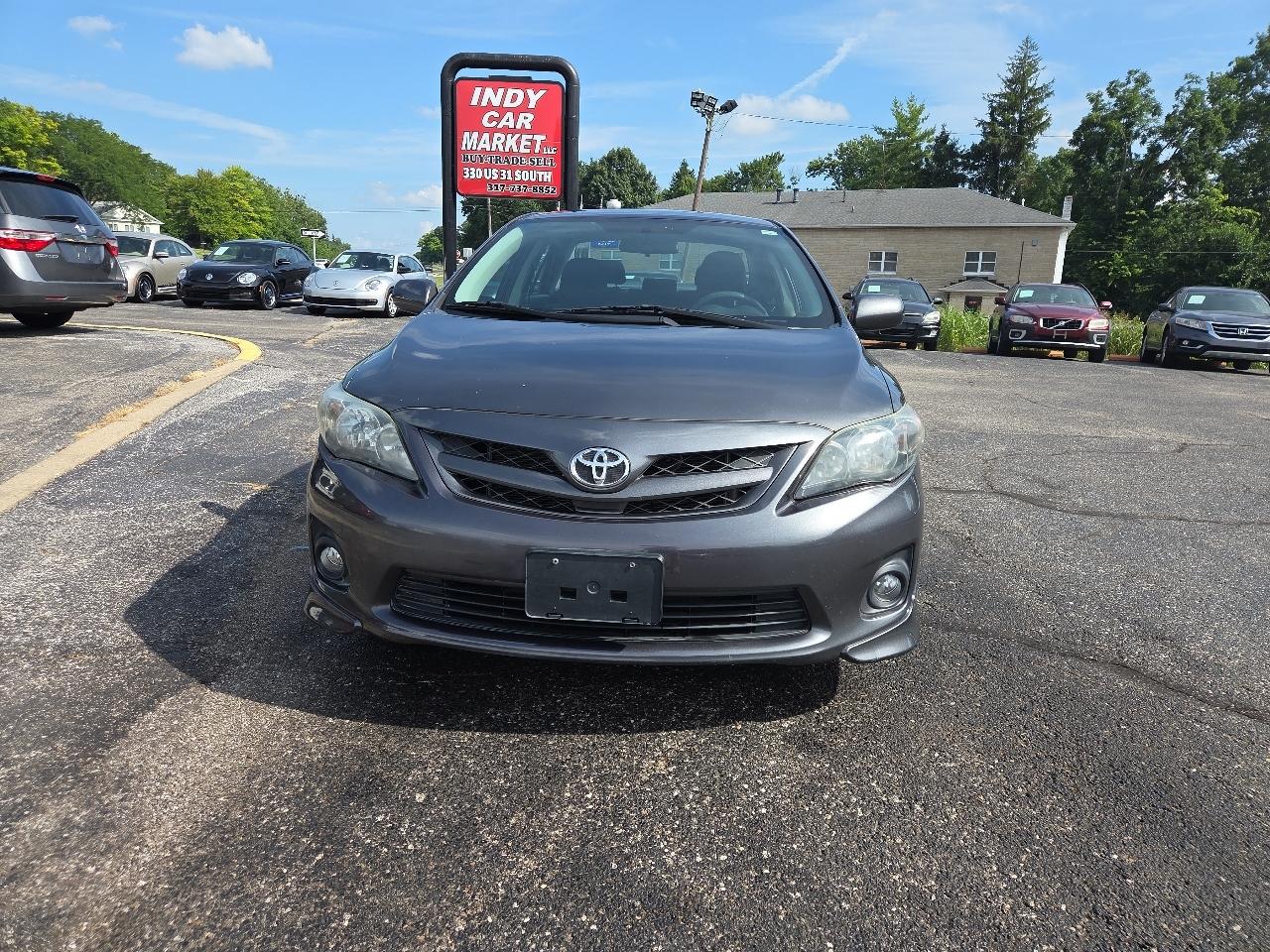 Toyota Corolla S 4-Speed AT 2013