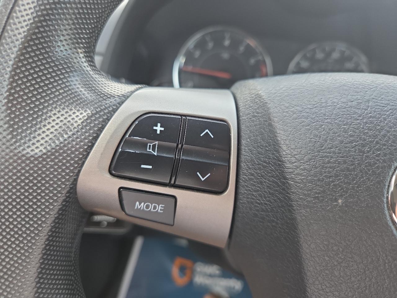 Toyota Corolla S 4-Speed AT 2013