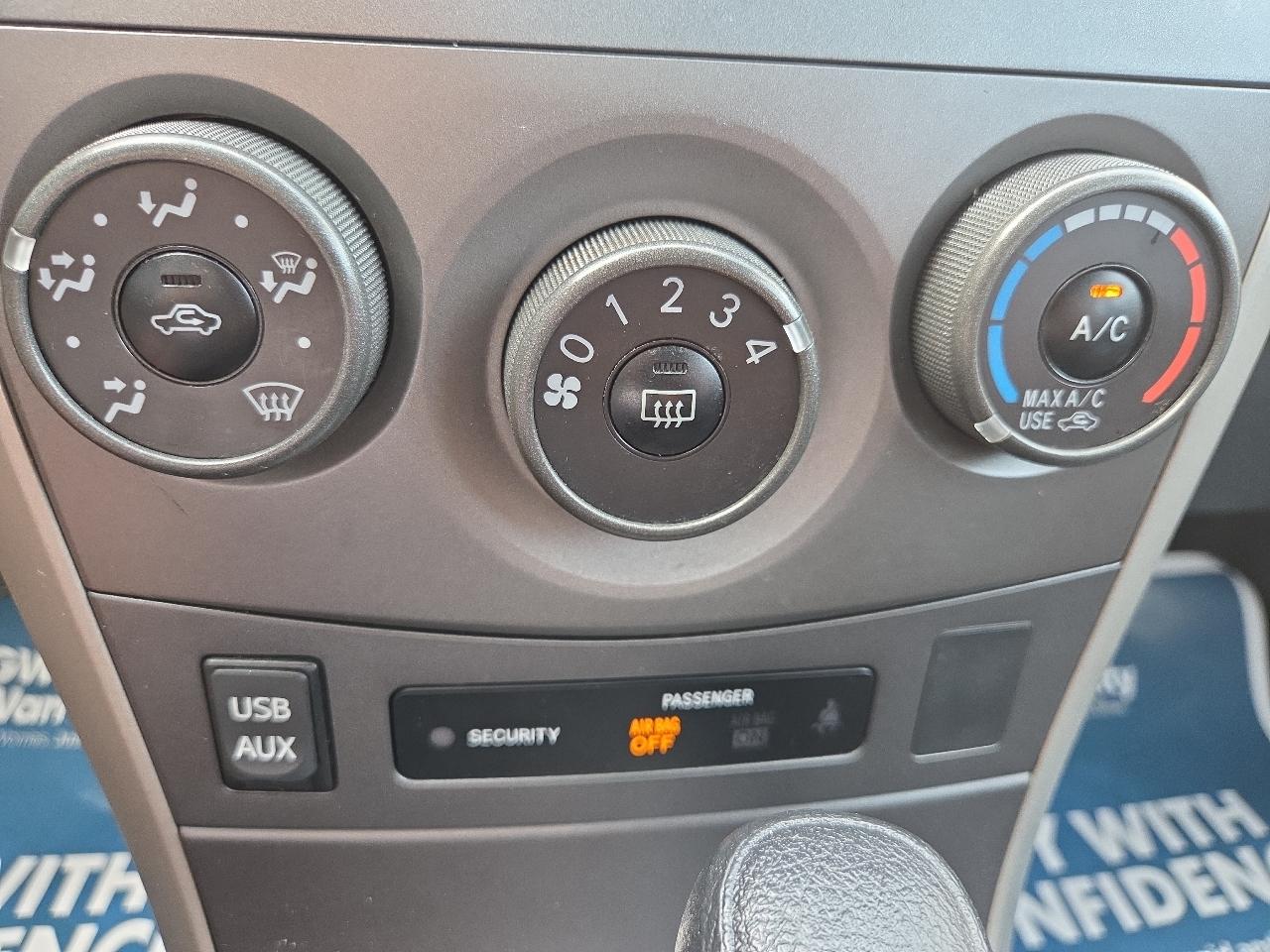 Toyota Corolla S 4-Speed AT 2013