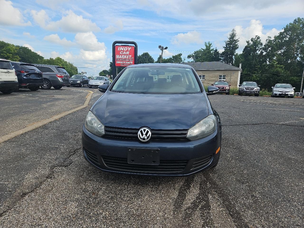 Volkswagen Golf 2.5L 4-Door 2012